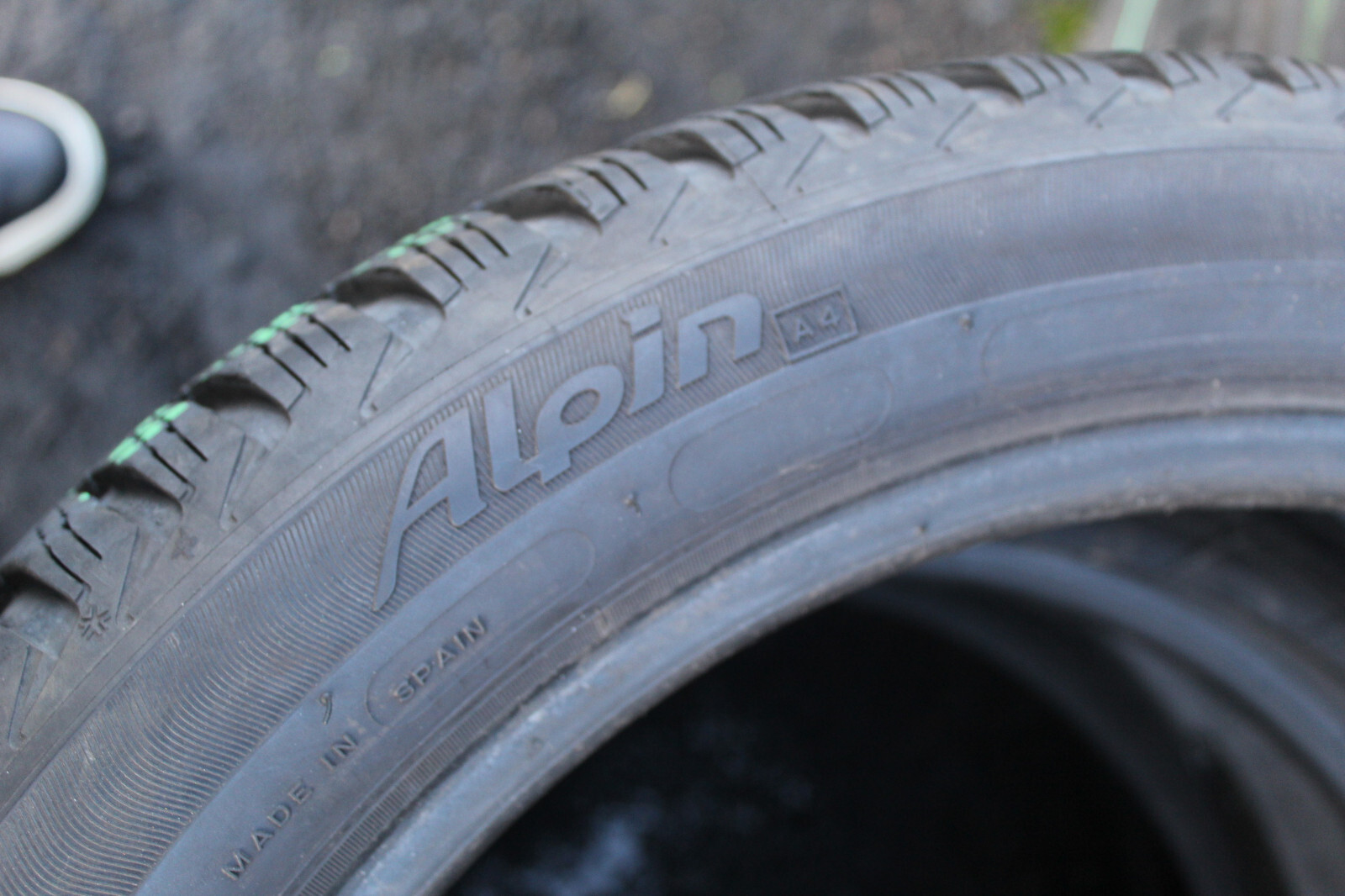 225 45 17 Michelin, Winter, M+S, XL, 94H x2 A Pair 6.8mm (F1_tyres) FOD L3097