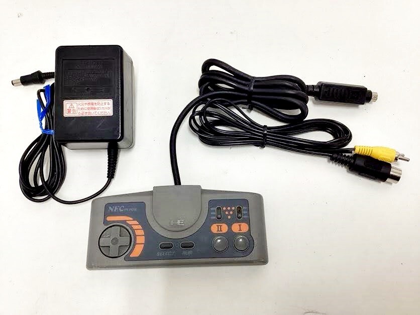 NEC - NECPCエンジン  CoreGrafx Ⅱ( 専用アダプター付き) NEC PC Engine CoreGrafx II Launch Edition Gray Plug&Play TV