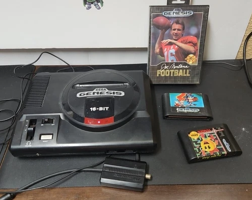 Untested original Sega Genesis Console 16-Bit  Plus 3 Games *READ*