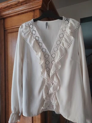 chemisier taille L - Photo 1/4