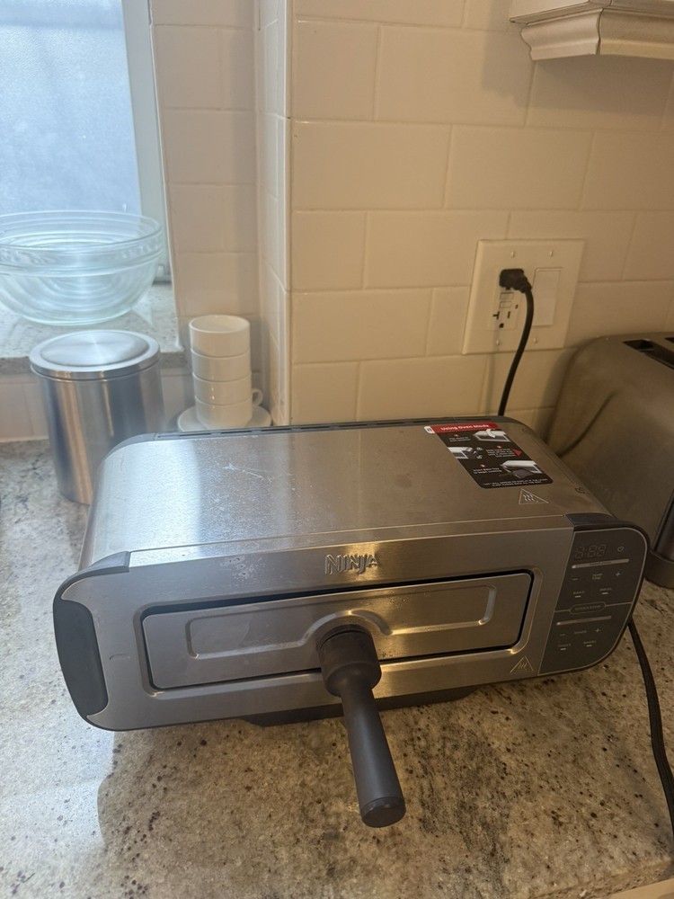 Ninja ST100 Foodi 2-in-1 Flip Toaster – 2-Slice Toaster and Compact Toaster Oven Ninja ST100 Foodi 2-in-1 Flip Toaster – 2-Slice Toaster and Compact Toaster Oven