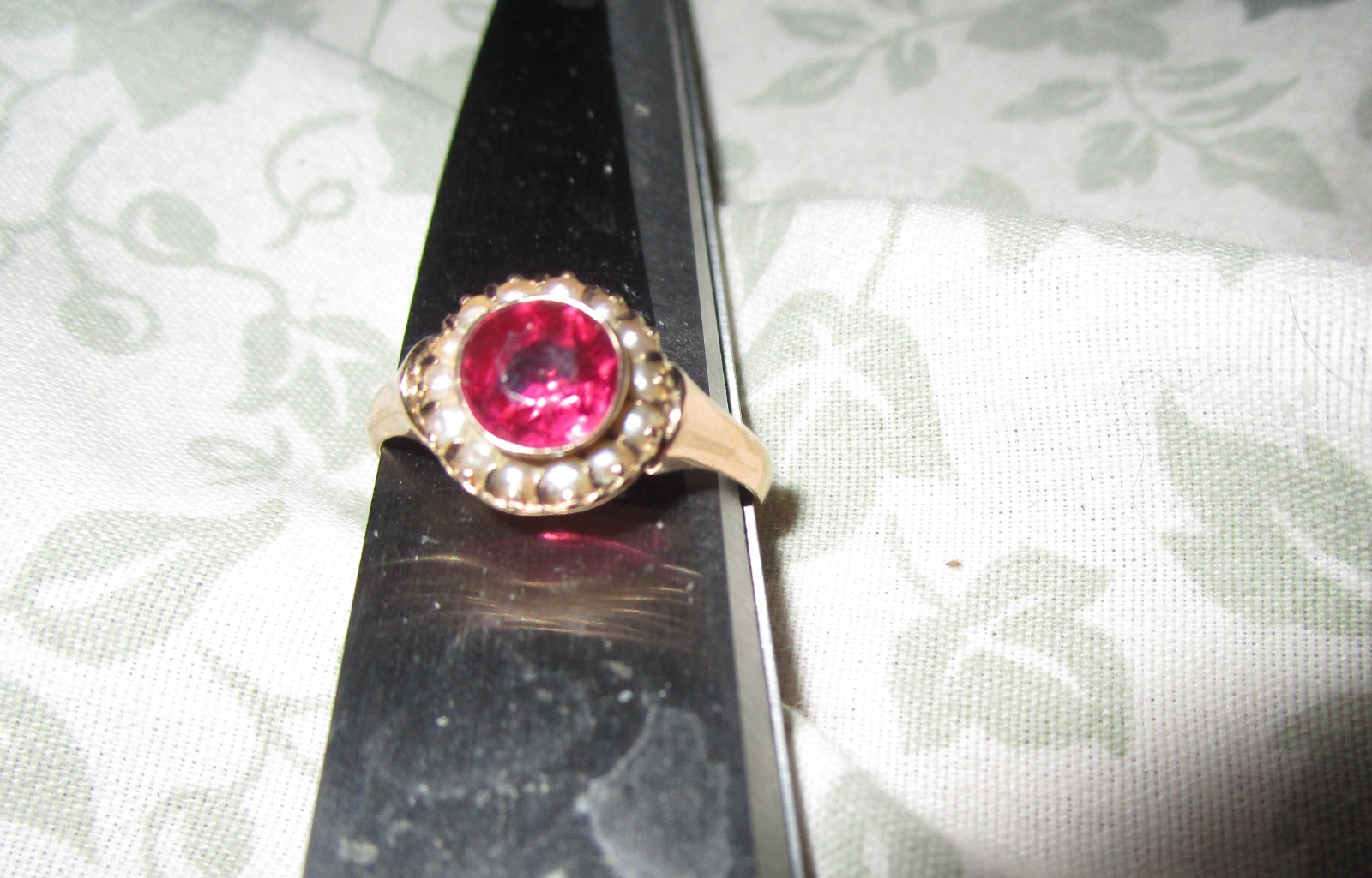 Authentic Antique Victorian Gold Ring Ruby w Seed… - image 4