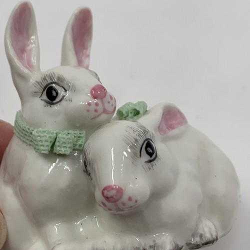 VTG Irish Dresden Ireland Rabbit Bunny Porcelain Figurine Ribbon Lace Tail w Box - Picture 9 of 11