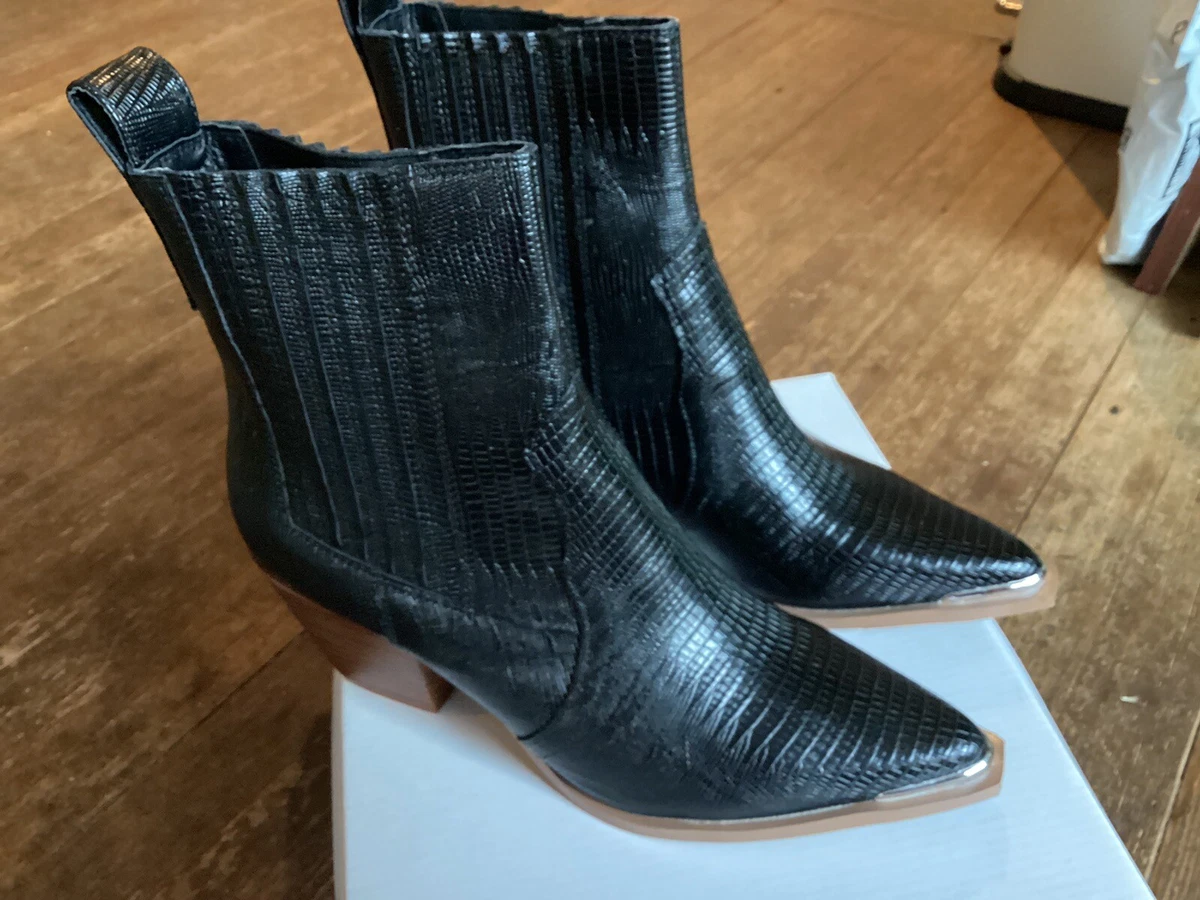 A rider shop girl boots