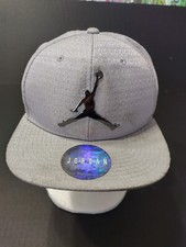 Air Jordan Youth Kids Size Gray Snap Back Hat One Size Chrome Jumping Jordan 23