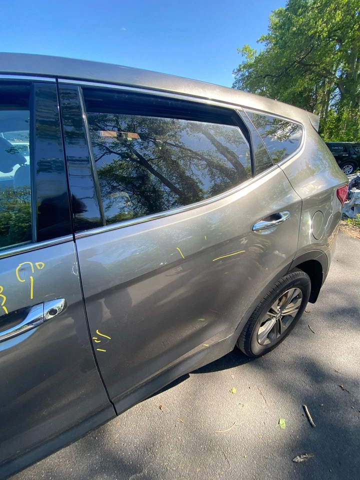 Used Rear Left Door Assembly Rear Side fits: 2015 Hyundai Santa fe electric priv Foto 4 de 4