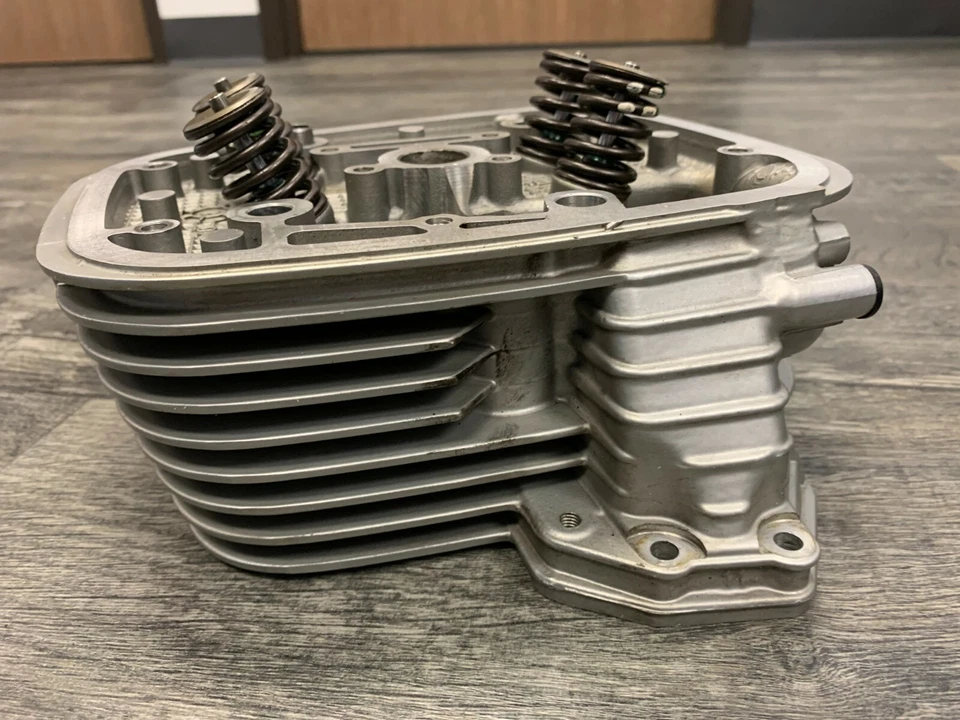 Culata izquierda BMW R1100S R1150GS R1150R OEM con válvulas - BUENA * Foto 4 de 4