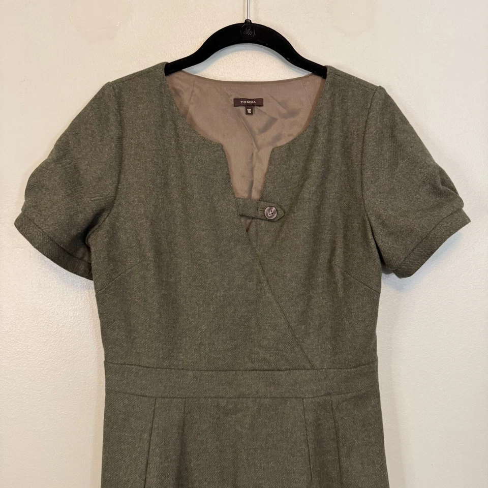 Tocca Dress Women 10 Green Wool Sheath Trendy Split Neck Short Sleeve Minimalist - Image 3 of 4