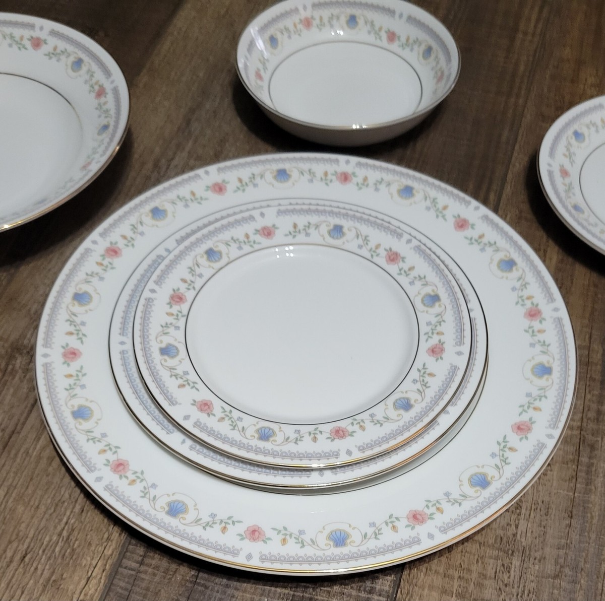 Vintage 8305 Tivoli Fine China Set by Sango - 67 Piece Set Service