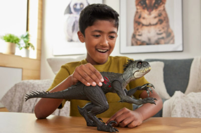 Jurassic World Ultimate Damage Scorpios Rex Dinosaur Toy Figure with Damage