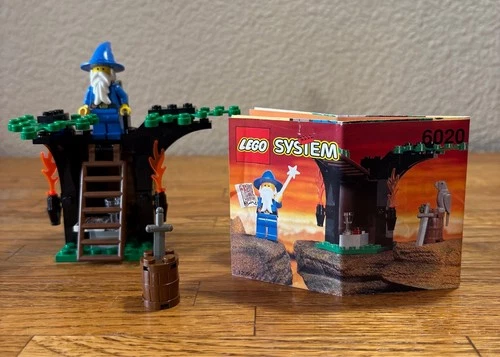 LEGO CASTLE VINTAGE SET - MAGIC SHOP (6020) 1993 100% COMPLETE W/ INSTRUCTIONS