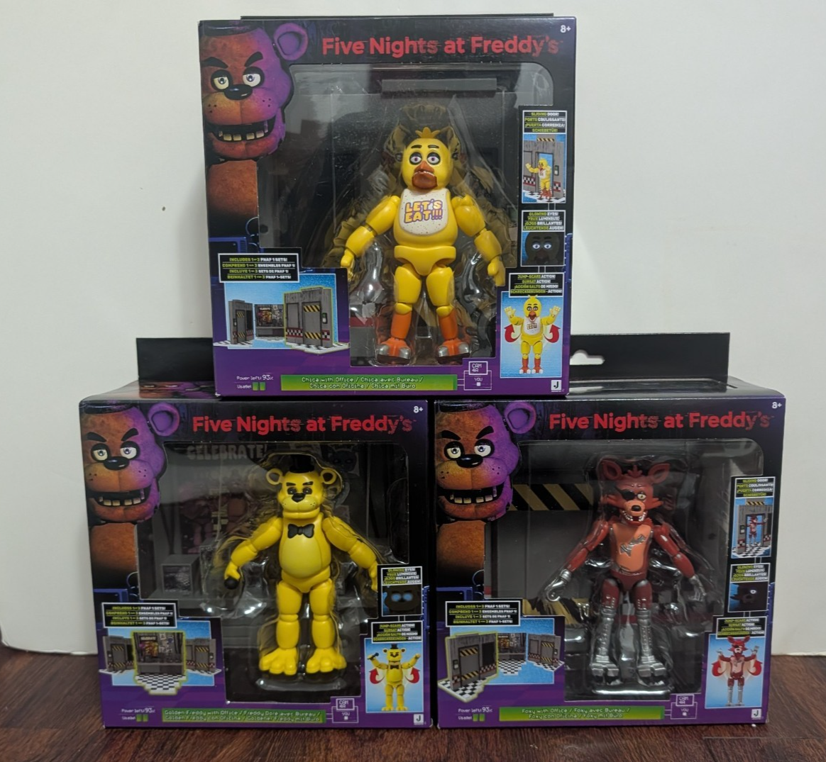 FNAF Jazwares Office Set Bundle Foxy Chica Golden Freddy 5” IN