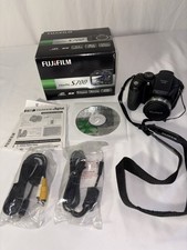 Fujifilm FinePix S700 CCD Digicam 10x Optical Zoom 7.1 MP Digital Camera TESTED