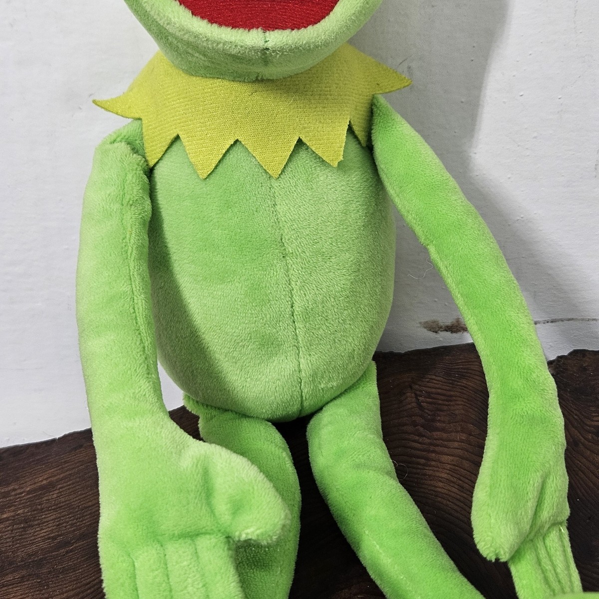 SDCC 2018 Exclusive The Muppets Constantine 12 inch Deluxe Plush