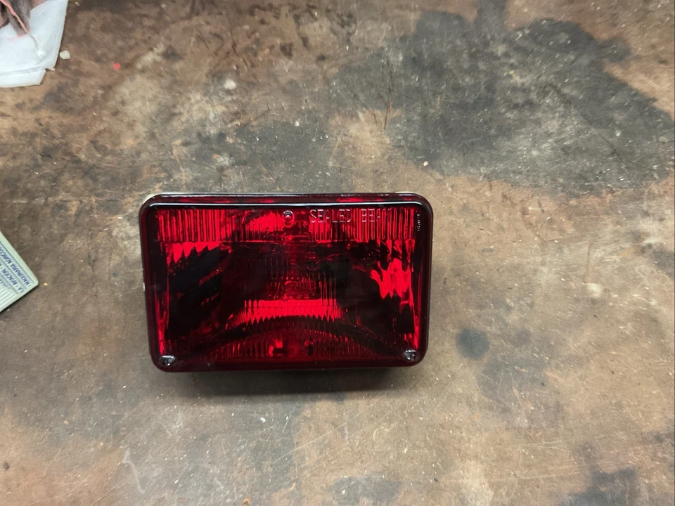 Wagner 4651 Faro Rojo Bombilla Viga Sellada, Nuevo Foto 4 de 4