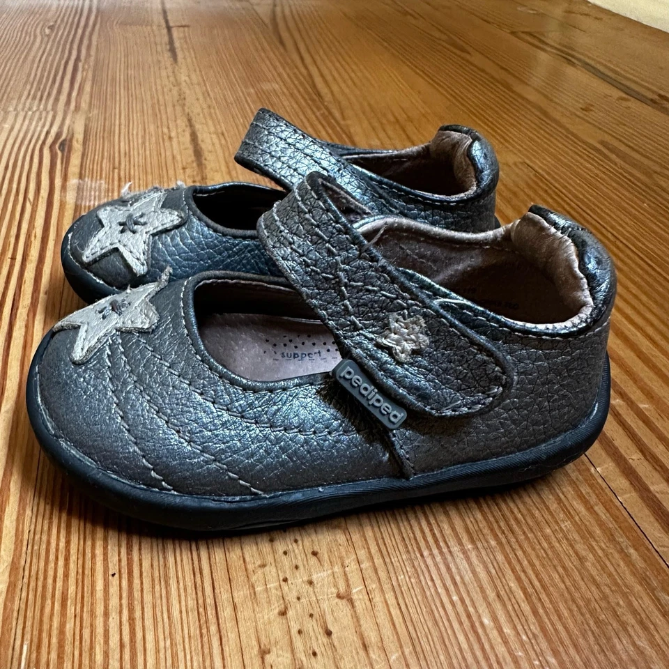 Pediped Grip 'n' Go Cuero Starlite Peltre Gris Estrella Mary Jane Zapatos TALLA 4/4.5 Foto 2 de 4