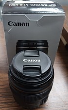 CANON EF 85MM/F 1.8 USM LENS - NEAR MINT/BEAUTIFUL CONDITION W/ BOX CAPS