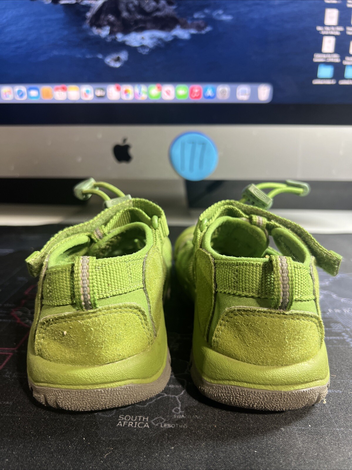 Sandali sportivi verdi KEEN Youth taglia 11 impermeabili escursionismo tacco chiuso spiaggia