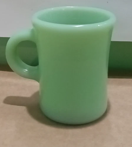Vintage Fire King Jadeite Oven Ware C Handled Coffee Mug 3 1/2” Tall 3” Wide