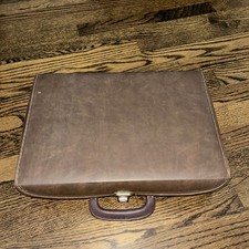 Vintage Cassette Brown Out Carry Case Tape Storage Holds 30 Tapes