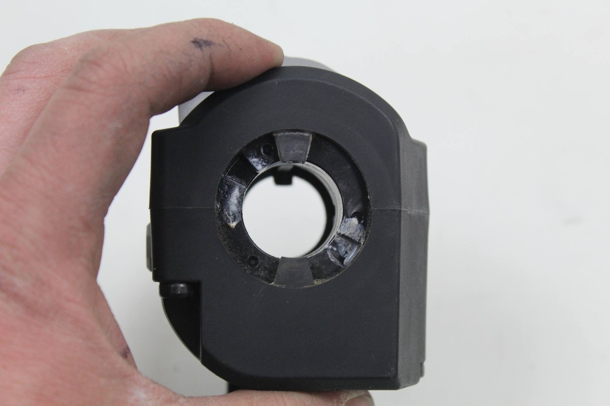 Kawasaki ZX10R Ninja 21-22 OEM Right Side Starter Kill Control