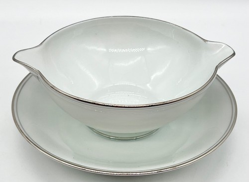 CHARLES FIELD HAVILAND LIMOGES PLATINUM TRIM GRAVY BOAT, CLASSIC, VERSATILE - Picture 5 of 14