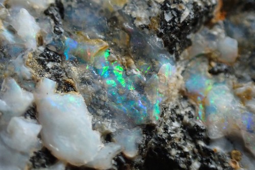 PRECIOUS OPAL FROM ANCIENT LOCALITY !!! DUBNIK, SLOVAKIA - Picture 23 of 24