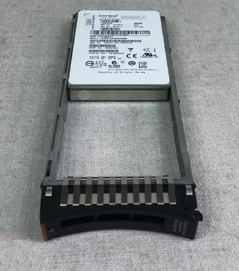 IBM 01AC600 01EJ037 01EJ039 400GB MLC 12Gb/s 2.5" SAS Solid State Drive SSD - Image 2 of 2