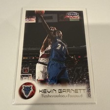 1999-00 Fleer Focus - Kevin Garnett #30