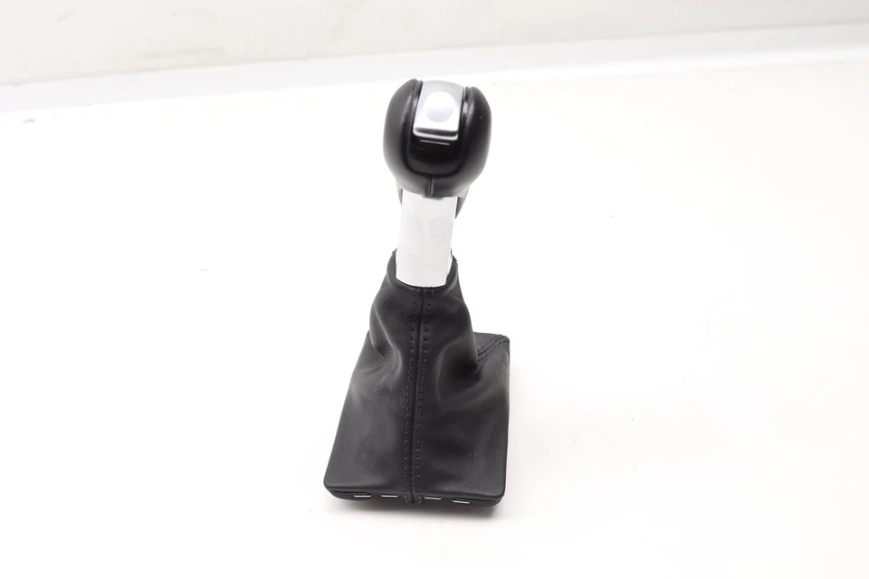 2015-2018 PORSCHE MACAN - Automatic Shifter KNOB W/ BOOT 95B713139B - Image 3 of 4