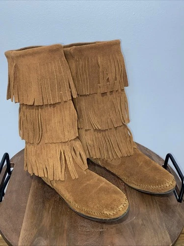 Minnetonka 3-Layer Fringe Suede Moccasin Boots Bohohemian Hippie Women’s Size 10