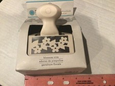 MARTHA STEWART Blossom Trim Deep Edge Trim Border Punch NIB