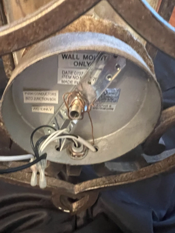 METROPOLITAN N2053-265 GRAN CANARIA CARCASA BRONCE TOCADOR LÁMPARA 3 LUCES Foto 4 de 4