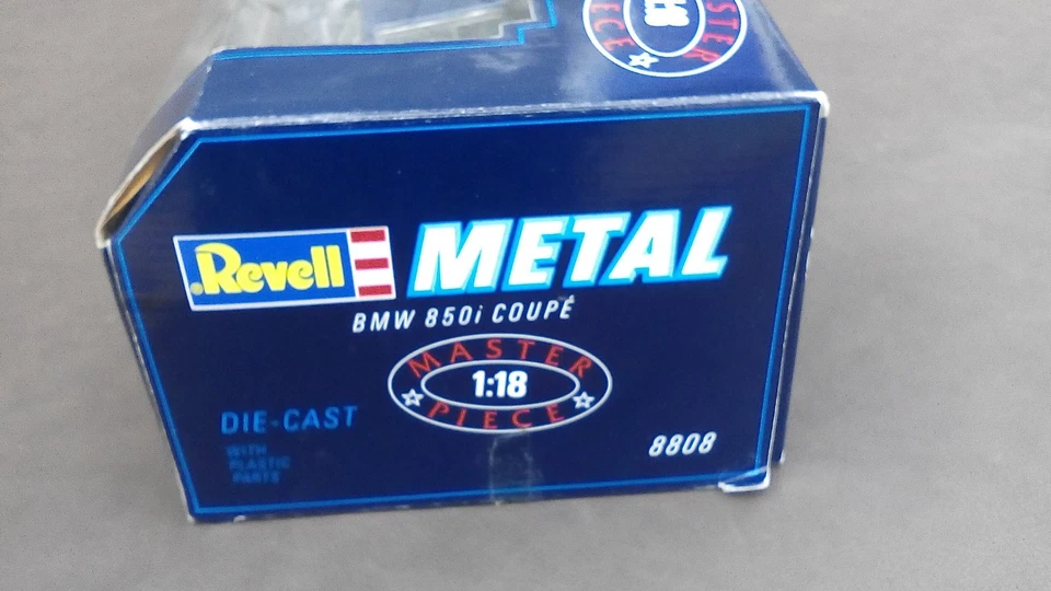 Revell Metal 1/18 BMW 850i Master Piece - Image 2 of 4