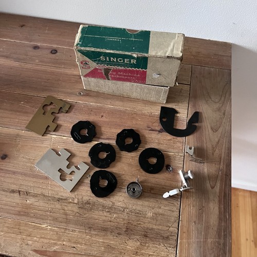 Vintage Singer Simanco Sewing Accessories Attachments Feet Bobbin Holder Stitch - Picture 7 of 24