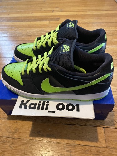 neon color dunks