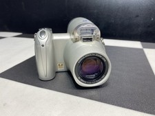 Konica Minolta DiMAGE Z20 5.0MP Camera + Bag