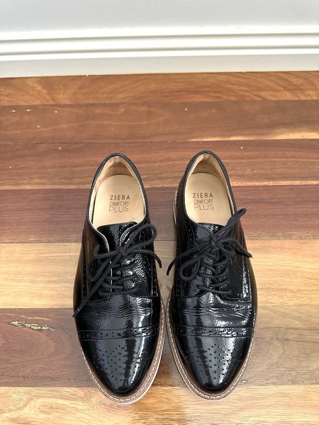 Ziera Size 36FF Sapphire Black Patent Leather Lace Up Flat Oxford Brogues Shoes
