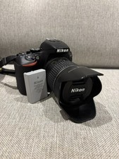 Nikon D5600 24MP Digital SLR Camera with 18-55mm Lens And Battery