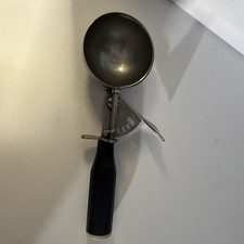 Vintage HAMILTON BEACH MODEL 67 Ice Cream Scoop Black Stainless Made In USA