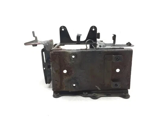 电池托盘 1981 川崎 KZ1100A 轴 3195 x — 第 4/4 张图片