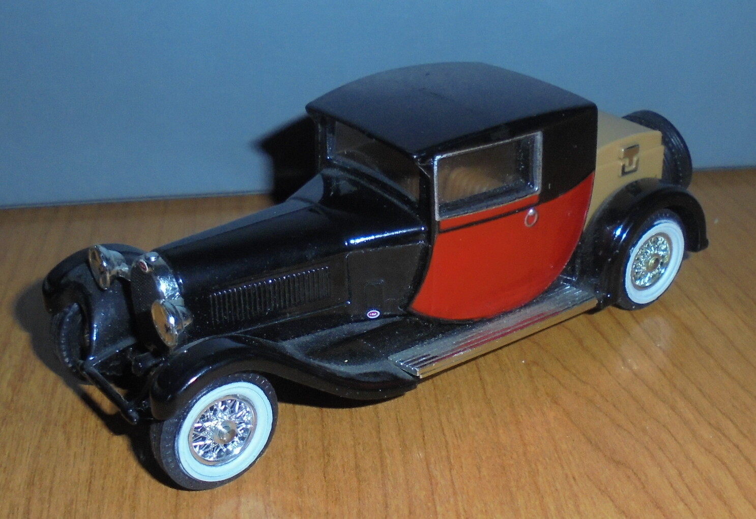 Matchbox Yesteryear Y24, 1928 Bugatti T44 - Free Price Guide & Review