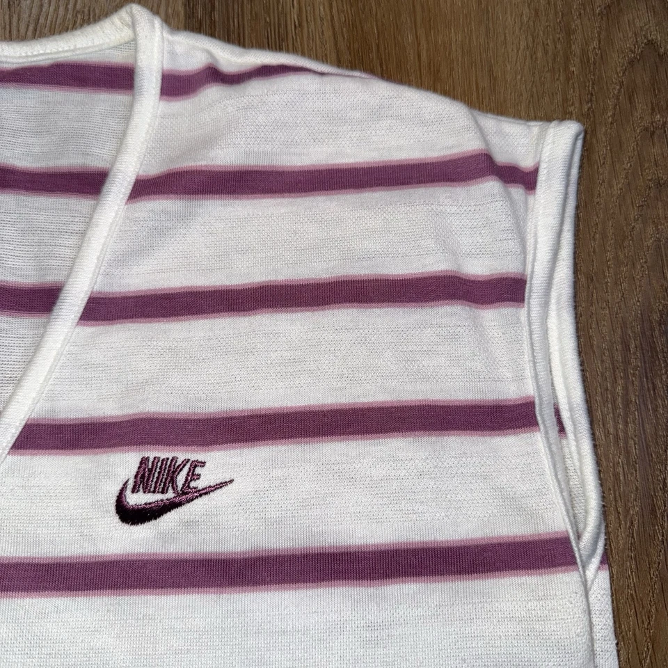 Camisa Nike De Colección Años 70 80 Para Mujer Mediana Swoosh Azul Marino Etiqueta Sin Mangas Tanque Nueva Ola Foto 4 de 4