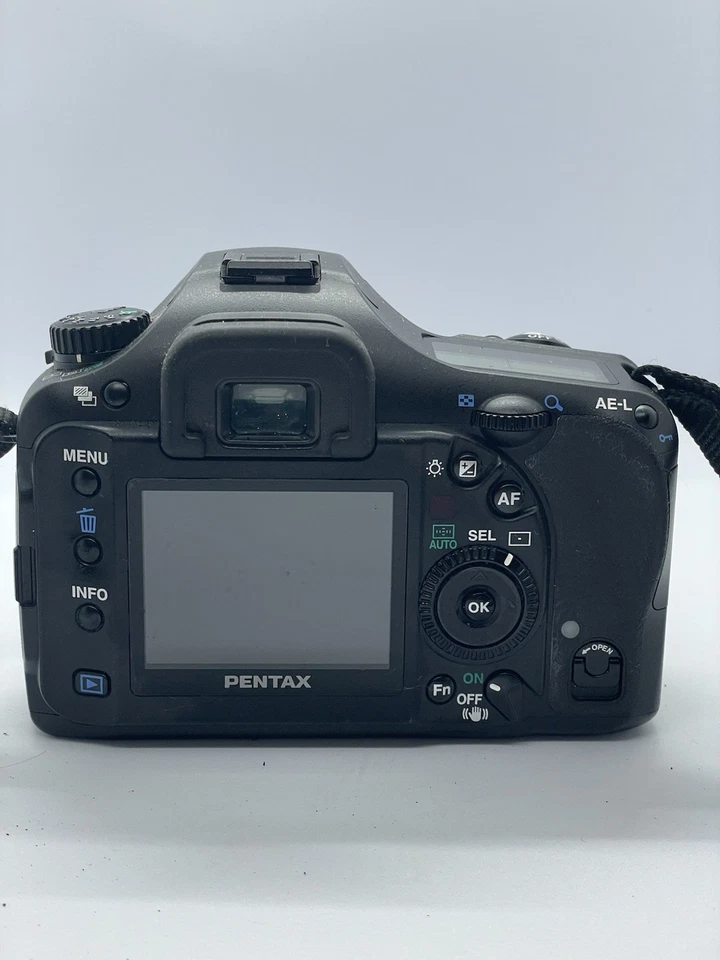 Pentax K10D Digital SLR Camera + 18-55mm Lens Untested / No Charger / Clean Body - Image 4 of 4