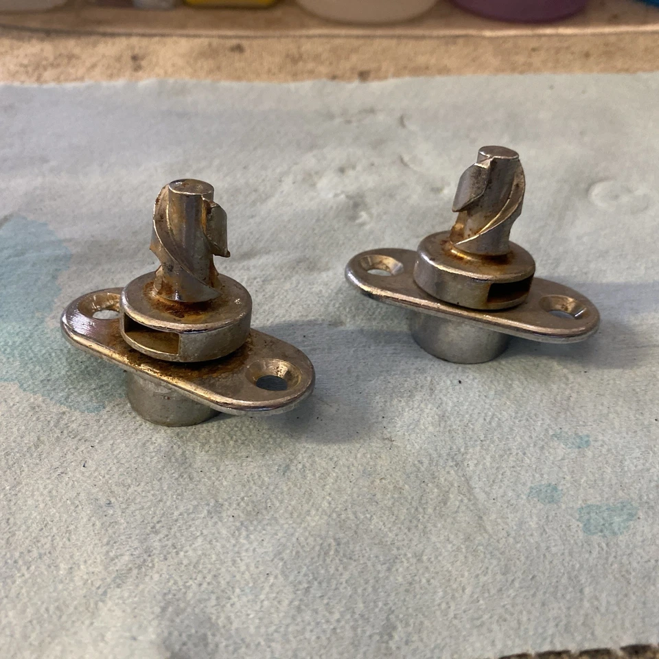 Mercedes Benz 450SL 380SL 560SL R107 Hardtop Soft Top Lock Front Latch LH & RH - Image 2 of 4