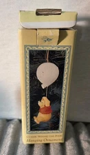 Winnie The Pooh Balloon / Bees Ornament Willitts Galleries Walt Disney Co 8164