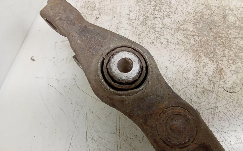 Brazo de suspensión delantero mercedes-benz cls c219 21103 2.99 diésel 2008 27615508 - Imagen 2 de 4