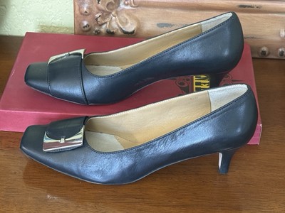 VANELi Women's Size 8.5 N Navy Nappa Kitten Heels Silver Buckle Shoes Pumps