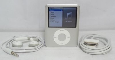Apple iPod nano A1236 8 GB Silver - 3rd Generation - Silver