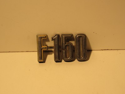 IPick Image Ford F-150 Metal Logo Key Chain – Fits 2008-2014 F-150 – Black, Clip-On, Made In USA
